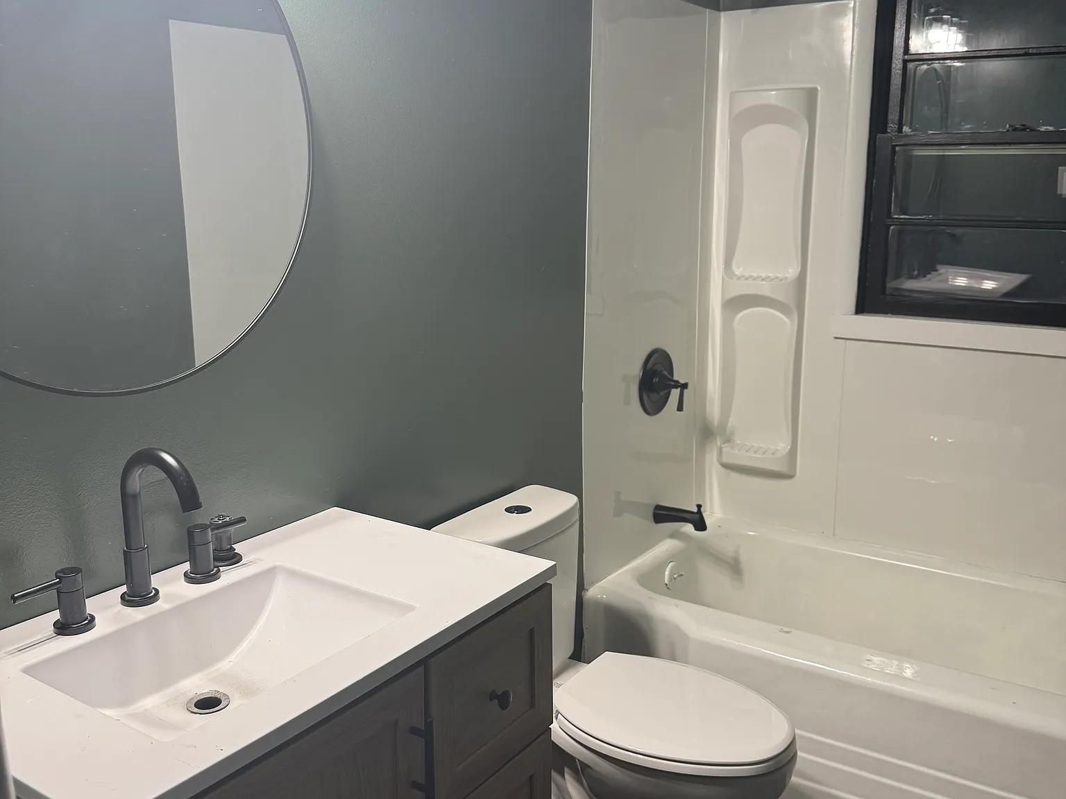 554 S All Hallows Ave — Photo 3