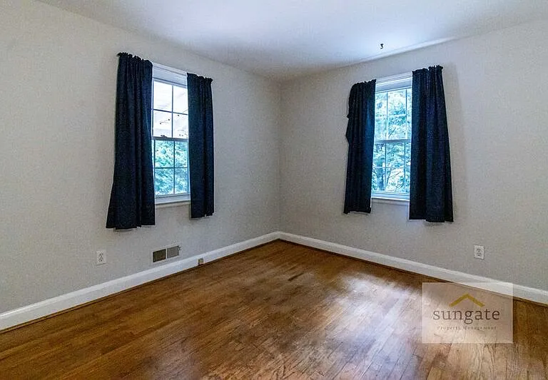 326 Lincoln Ave — Photo 14
