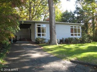 2909 N Dinwiddie St, Arlington, VA 22207