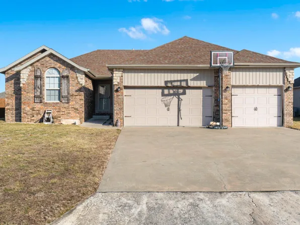 1429 Woodland Road, Marshfield, MO 65706