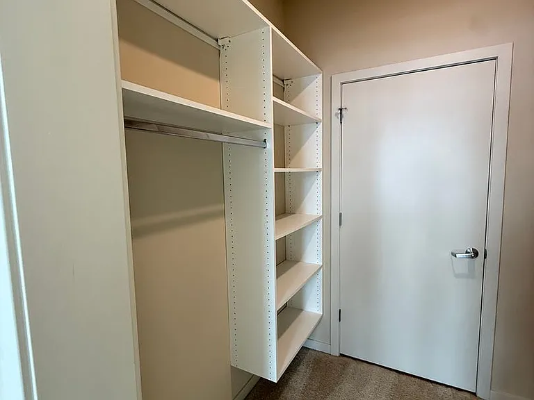 Lincoln Street Apartments — Photo 43