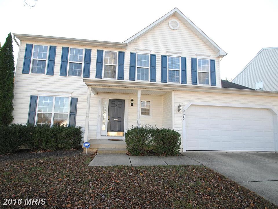 1st image of 25 Newbury Dr