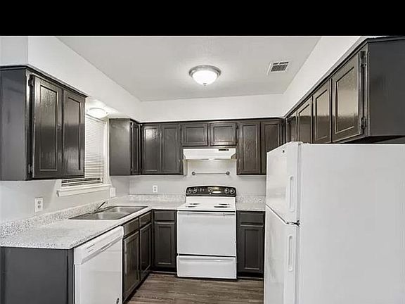 5th image of 3089 W Sycamore Cir #3089