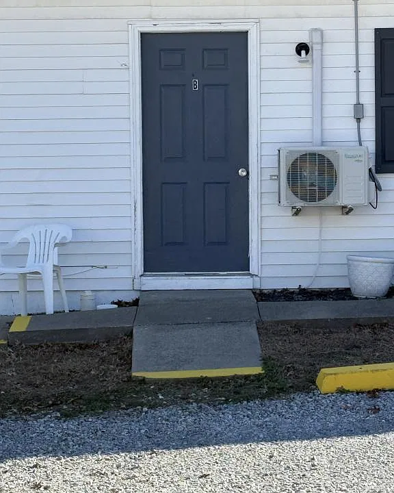 600 W Jackson St