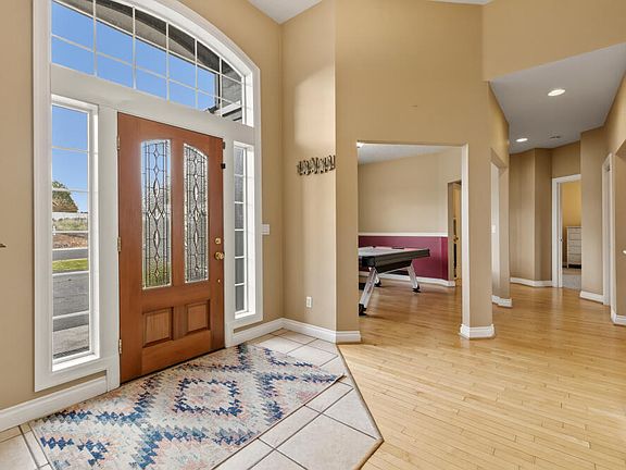 5th image of 1713 Harmony Ln