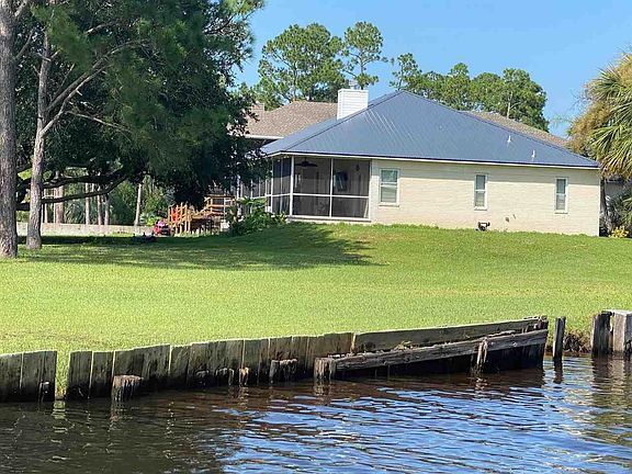 3rd image of 8010 Blackwater Dr