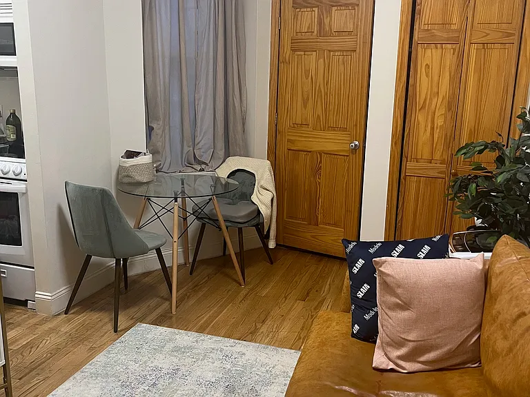234 Thompson St #7 — Photo 2