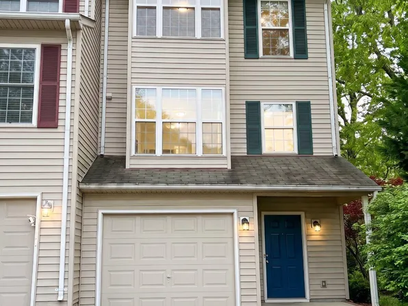 5635 Gosling Dr, Clifton, VA 20124