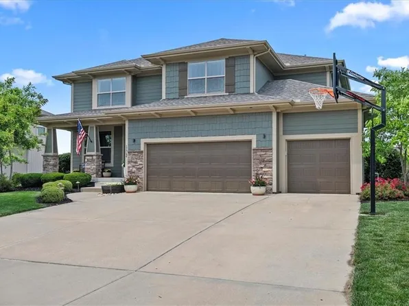 17746 W 165th Pl, Olathe, KS 66062