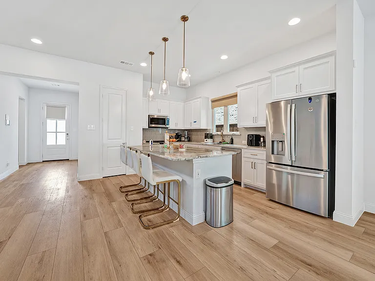 1008 Bolden Ave — Photo 4