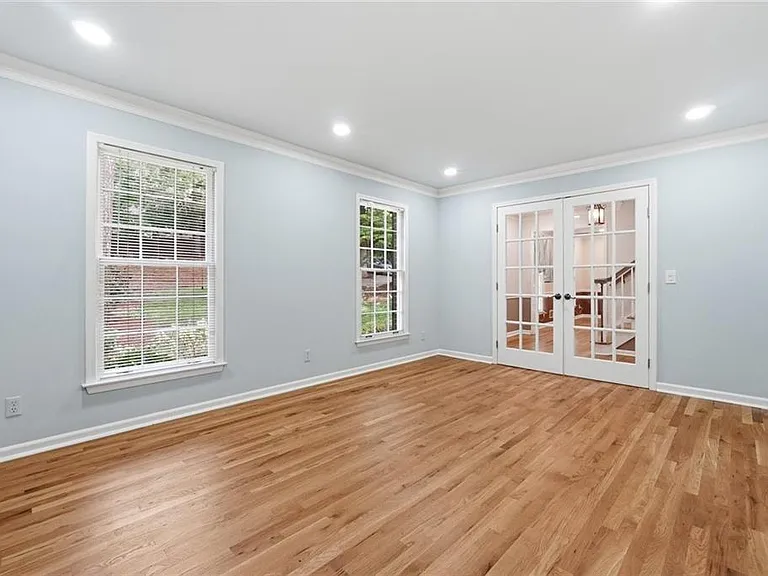 3731 Dunwoody Club Dr — Photo 3