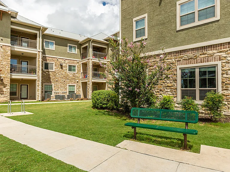 Freedom Hills Ranch Apartments — Photo 111
