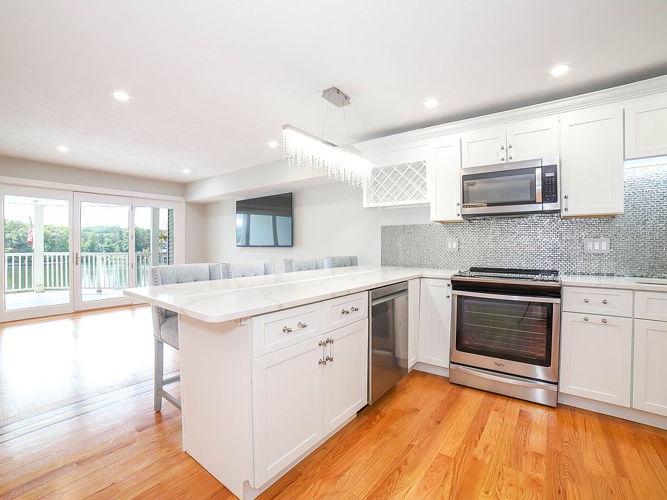1st image of 190 S Quinsigamond Ave #111