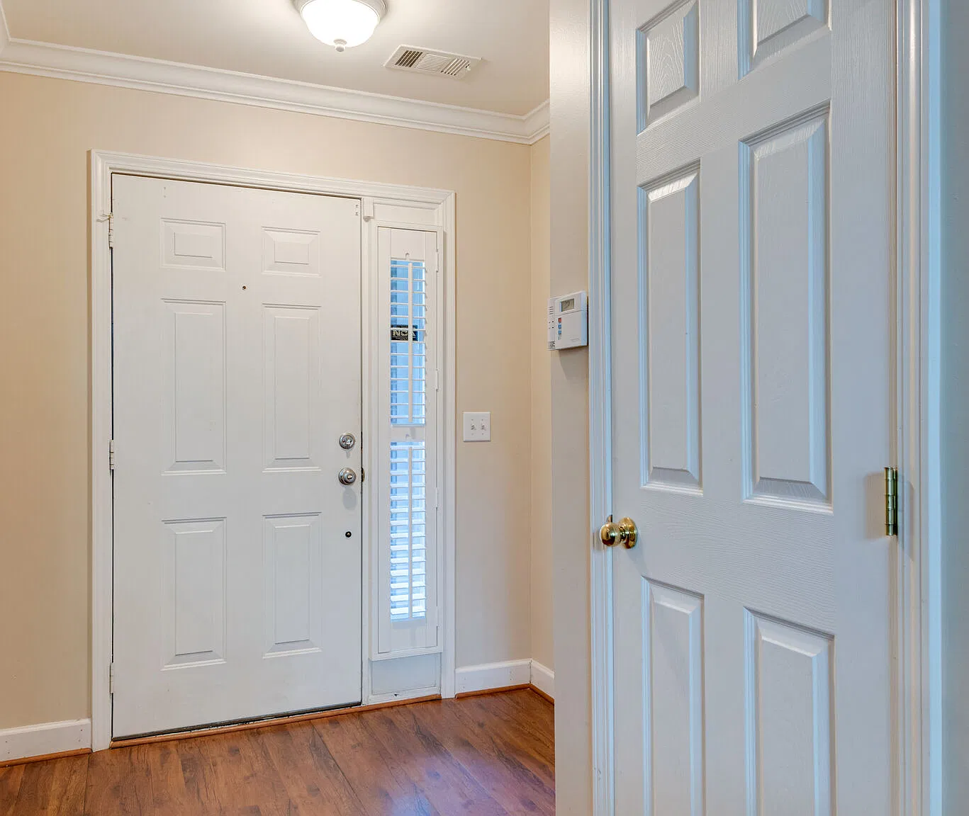 3 bed, 2.5 bath, 1861 sqft, $1,975 — Photo 4