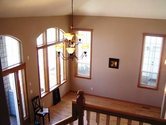 2nd image of 10601 NE 78th St