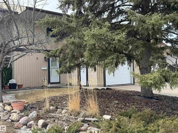 3209 130th Ave NW, Edmonton, AB T5A 3A9