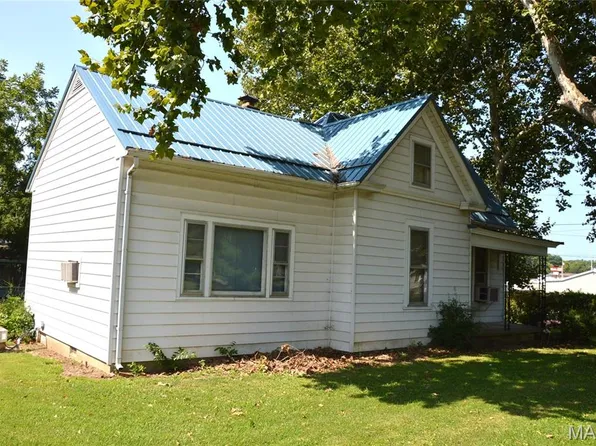 602 Moore Ave, Farmington, MO 63640