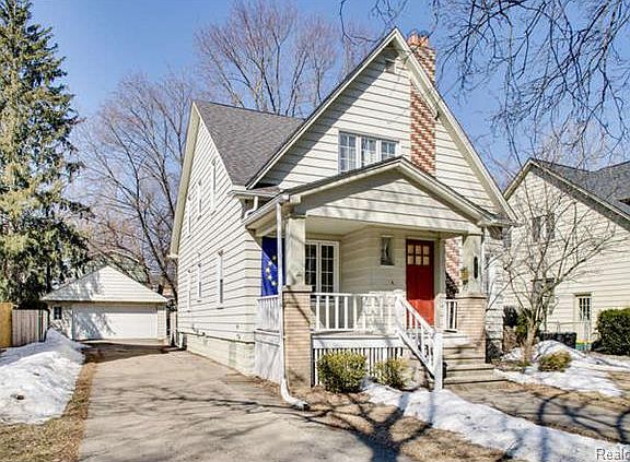 2 Car Detached Garage