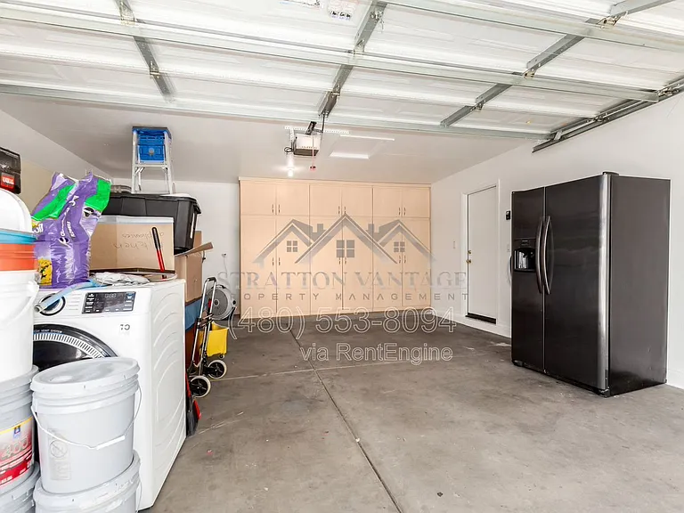 6631 E Rhodes St — Photo 17