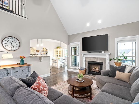 5th image of 3360 Melissa Ln
