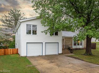 2011 Baldwin Ct, Glendale Heights, IL 60139