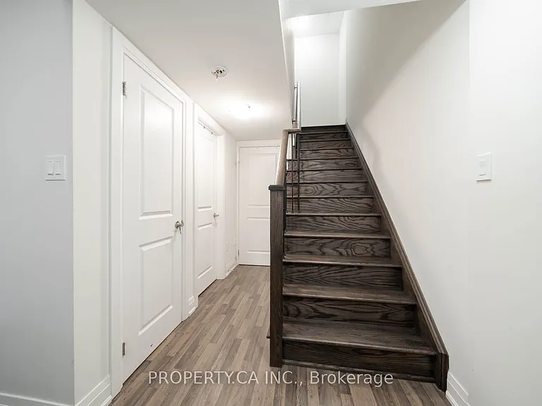 1776 A Lawrence Ave W #1 — Photo 8