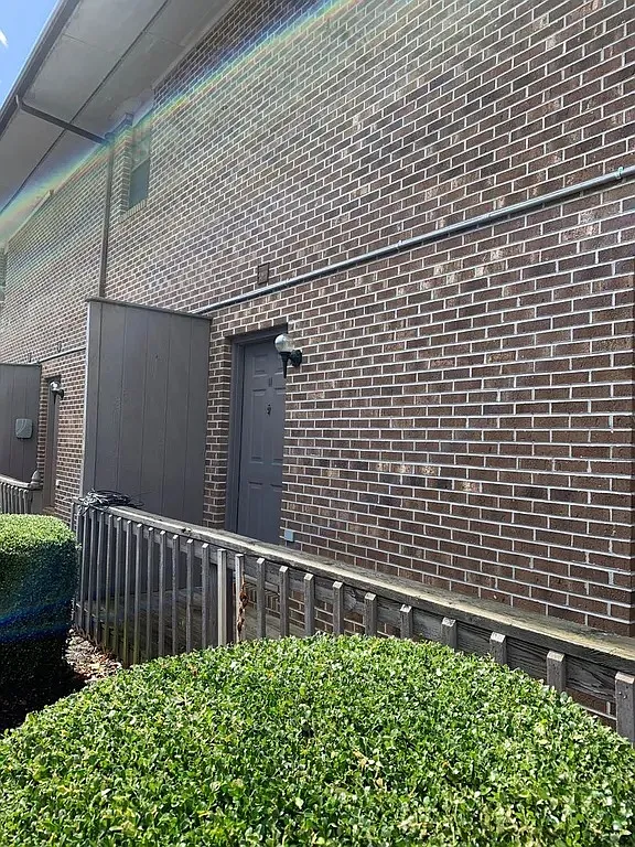 107 McNeill Street - 111 — Photo 1