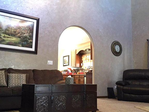 2nd image of 536 Rainbow Valley Dr