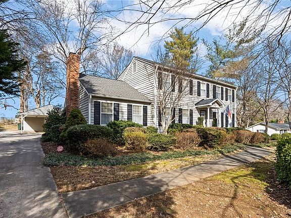 3rd image of 219 Prestwick Dr
