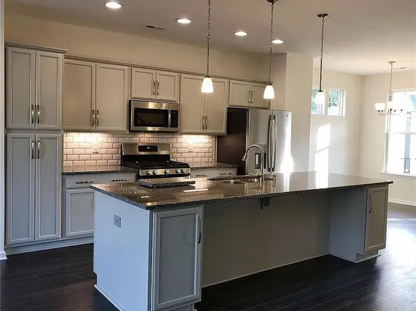 8426 Gayle Ln, Toano, VA 23168