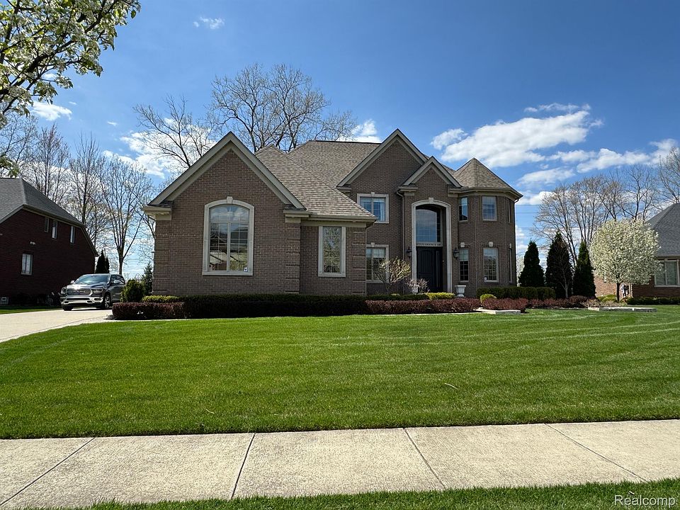 1st image of 52873 Florence Dr