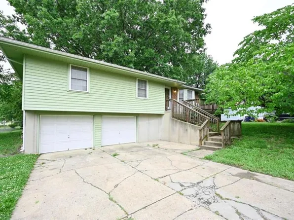 10526 N Walnut St, Kansas City, MO 64155