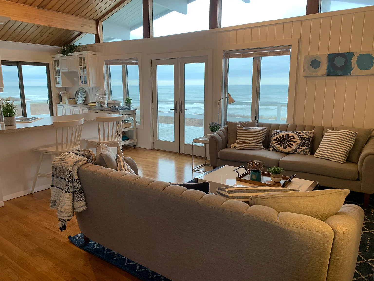 Ocean Views! — Photo 3