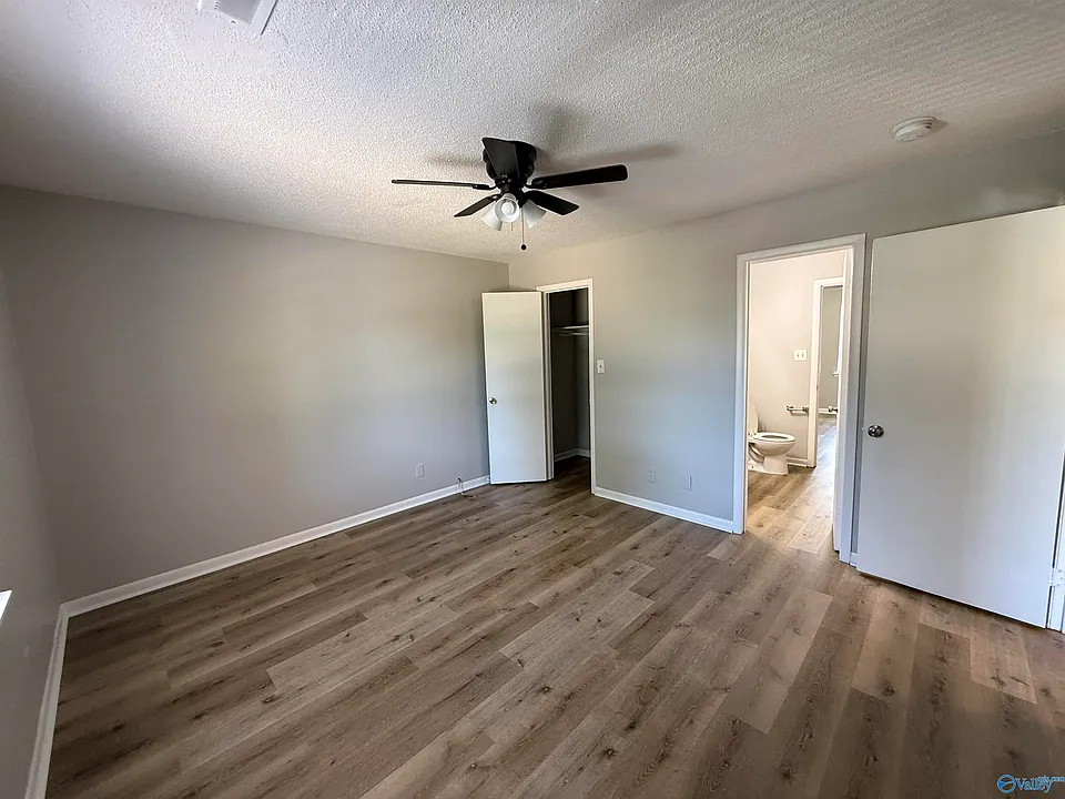 1201 N North St SE #3