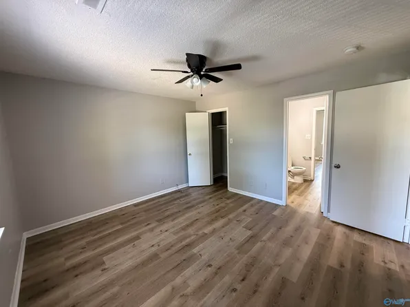 1201 N North St SE #3, Decatur, AL 35601