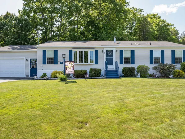 70 Freedom Hill Road, Hampstead, NH 03841
