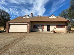 25728 White Thorne Rd, Clovis, CA 93619