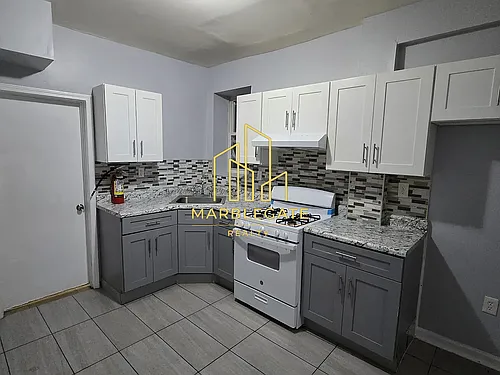 310-312 14th Ave #55 Photo 1