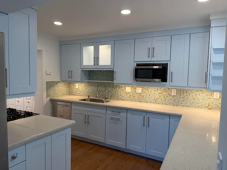 204 S Seacrest Cir — Photo 6