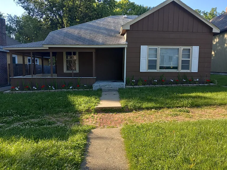 316 Vine St — Photo 12