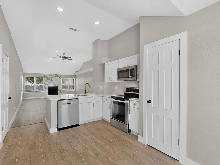 3604 Lily Ln — Photo 15