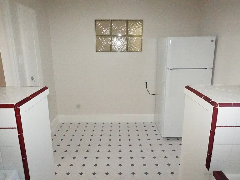 2379 20th Ave #9 — Photo 7