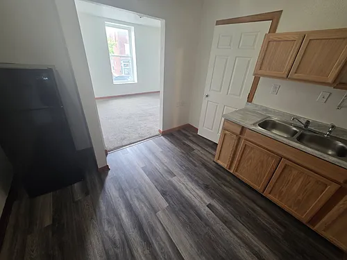 170 E Main St #3 Photo 1