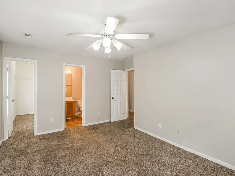 8819 Twisted Pine Dr — Photo 11
