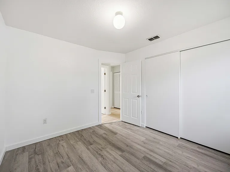 5512 San Luis Ter — Photo 14