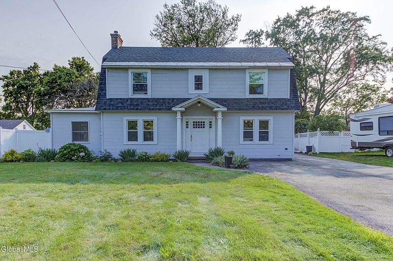 2nd image of 1715 Amsterdam Road