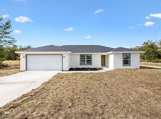 2 Fisher Lane Way, Ocklawaha, FL 32179