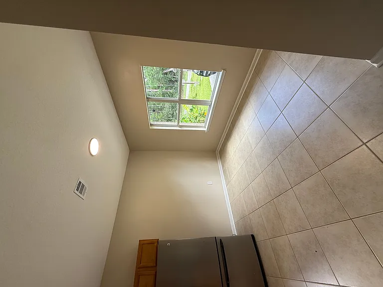 6145 E Pike St — Photo 7