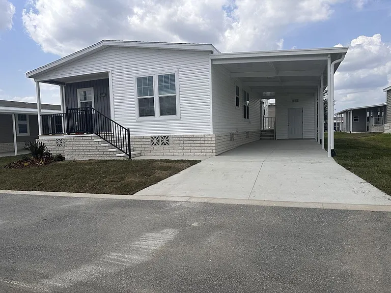3141 SW 108th Pl #161B — Photo 3