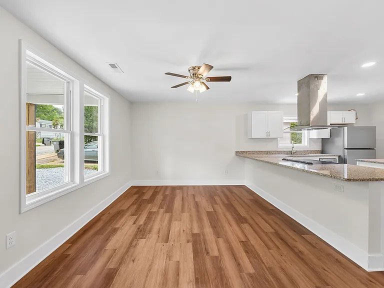 6 Goodrich St — Photo 24